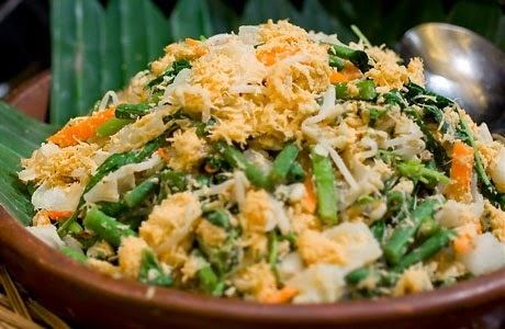 Urap monggomasak UrapUrap Boiled Vegetables with coconut flavoring