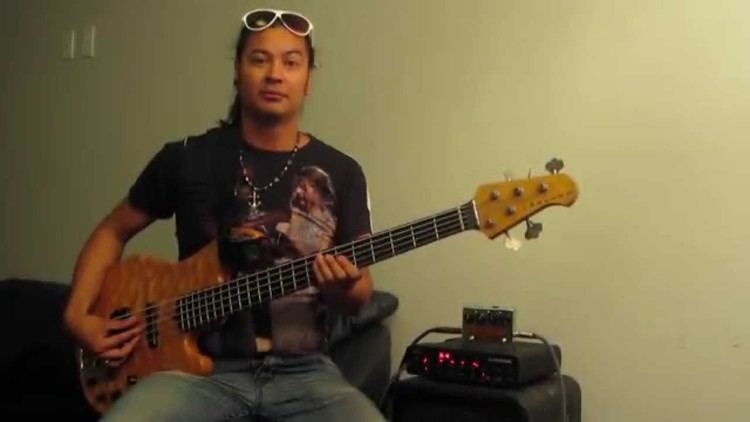 Uriah Duffy Uriah Duffy Demos The New Red Witch Zeus Bass Fuzz Suboctave Pedal