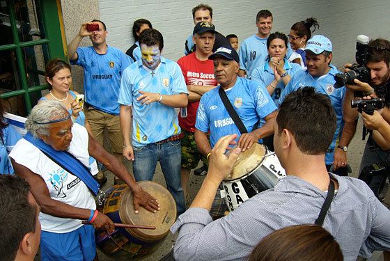 Uruguayans Uruguayans Endure Heat Dutch Strikers With Dignity The Sports