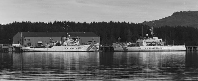 USCGC Acushnet (WMEC-167) USCGC STORIS Life and Death of a CG Queen CGC ACUSHNET WMEC167