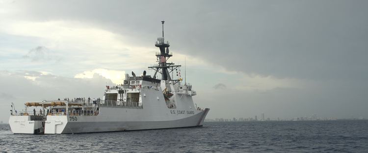 USCGC Bertholf FileUSCGC Bertholf showing its 2 helicopter hangars and the door