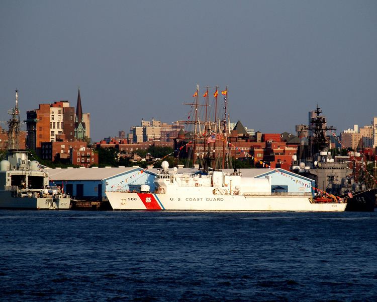 USCGC Seneca (WMEC-906) USCGC SENECA WMEC906 Famous Class US Coast Guard Cutt Flickr