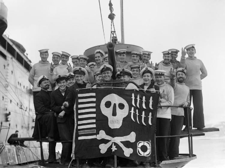 Use of the Jolly Roger by submarines