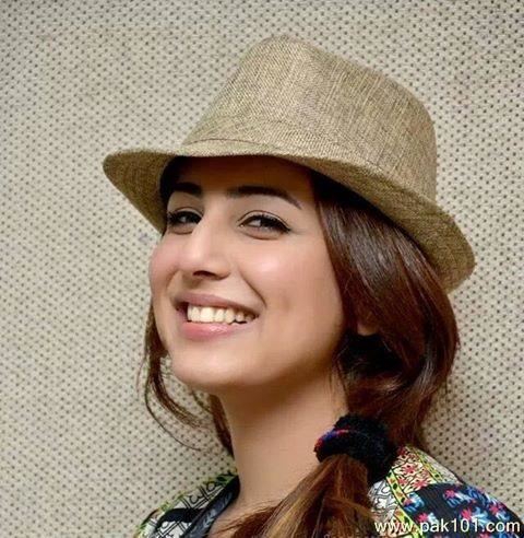 Ushna Shah Ushna Shah The Talented Actress and Sweet Girl By Nature