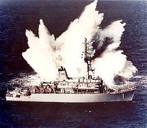 USS Avenger (MCM-1) httpsuploadwikimediaorgwikipediacommonsthu