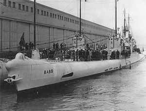 USS Bass (SS-164) httpsuploadwikimediaorgwikipediacommonsthu