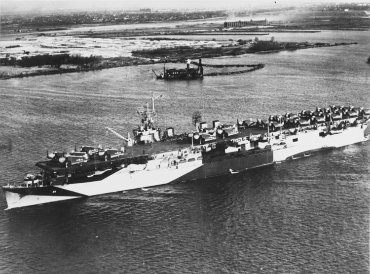 USS Bataan (CVL-29) FileUSS Bataan CVL29 in the Delaware River on 2 March 1944jpg