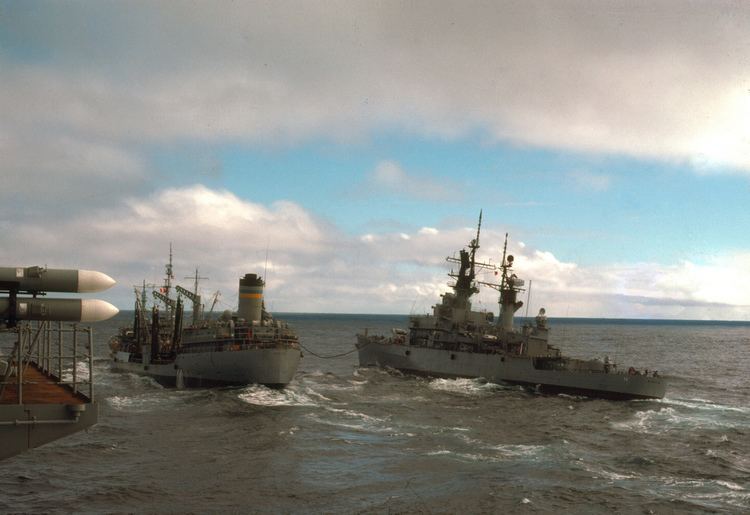 USS Biddle (CG-34) 19760900S05 USNS Marias TAO57 and USS Biddle CG34 Nort Flickr