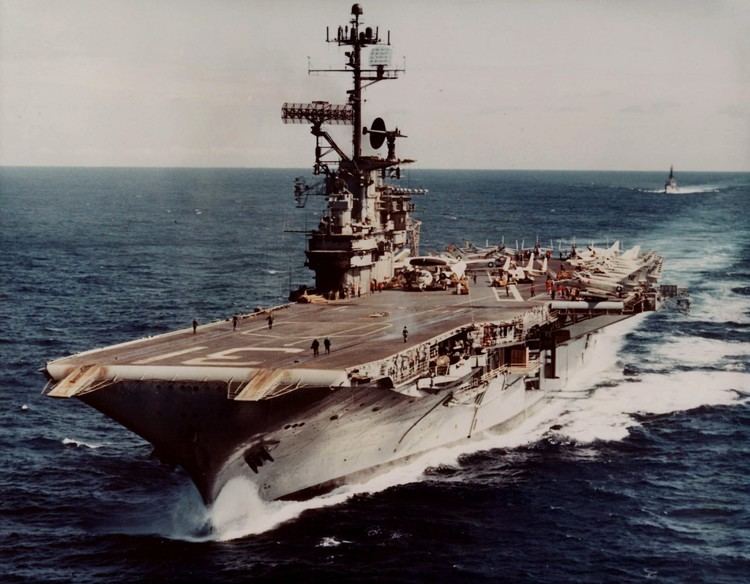 USS Bon Homme Richard (CV-31) FileUSS Bon Homme Richard CVA31 off Vietnam March 1968jpg