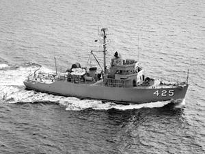 USS Bulwark (AM-425) httpsuploadwikimediaorgwikipediacommonsthu