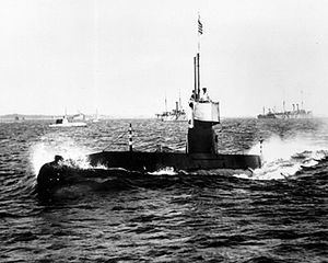 USS C-2 (SS-13) httpsuploadwikimediaorgwikipediacommonsthu