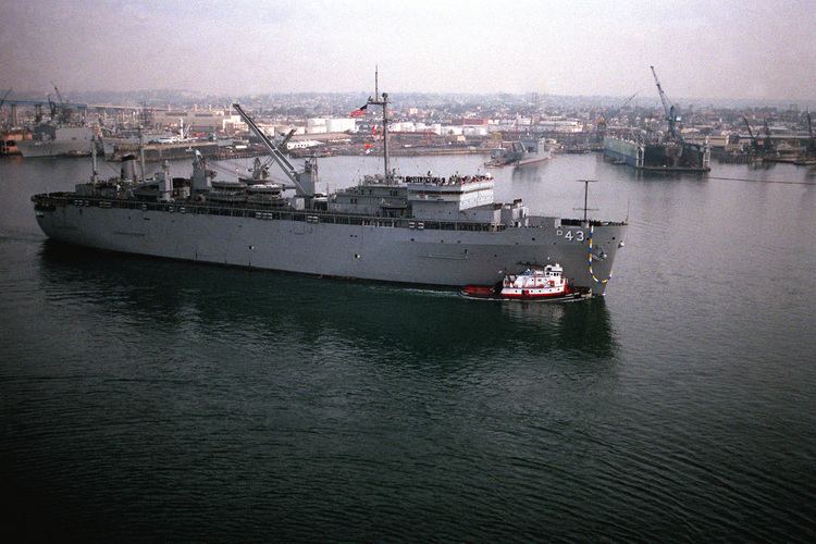 USS Cape Cod (AD-43) FileUSS Cape Cod AD43 1990jpeg Wikimedia Commons