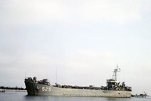 USS Caroline County (LST-525) httpsuploadwikimediaorgwikipediacommonsthu