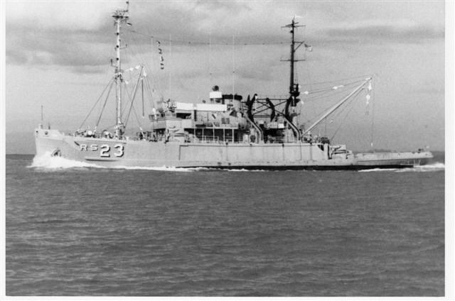 USS Deliver (ARS-23) wwwnavsourceorgarchives093709372305jpg
