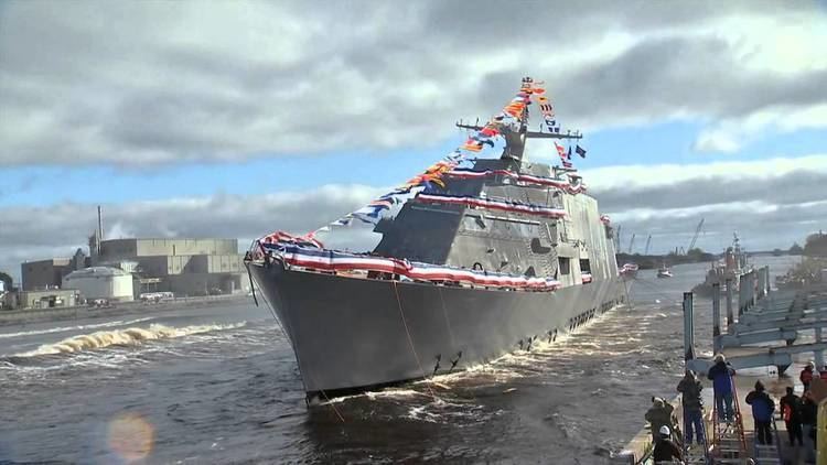 USS Detroit (LCS-7) LCS 7 Detroit Side Launch YouTube