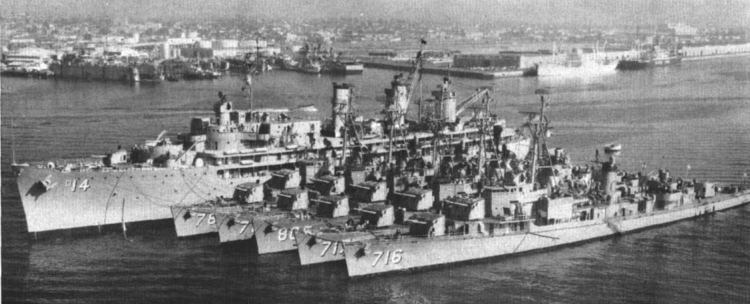 USS Dixie (AD-14) FileUSS Dixie AD14 with DESRON 11 at San Diego c1960jpg