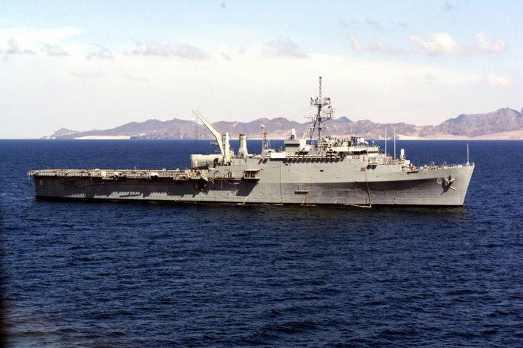 USS Duluth (LPD-6) Amphibious Transport Dock Photo Index LPD6 Duluth