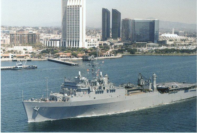 USS Fort Fisher (LSD-40) wwwnavsourceorgarchives101210124008jpg
