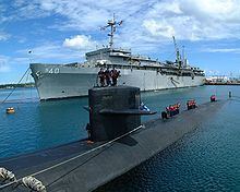 USS Frank Cable (AS-40) httpsuploadwikimediaorgwikipediacommonsthu