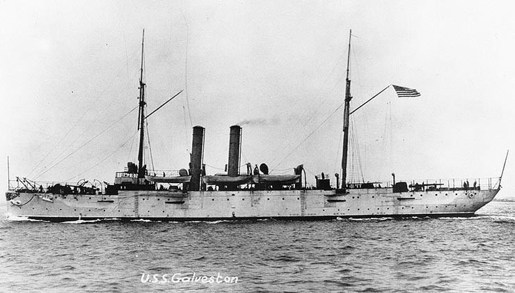 USS Galveston (CL-19) httpsuploadwikimediaorgwikipediacommons88