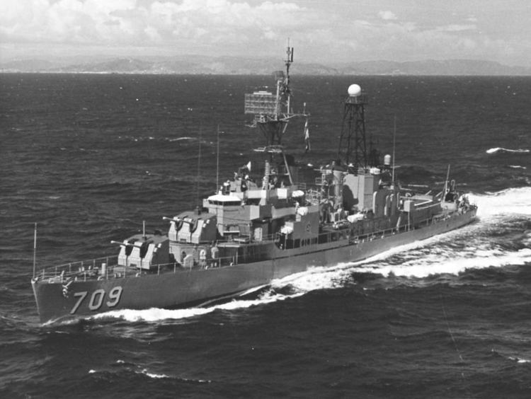 USS Hugh Purvis FileUSS Hugh Purvis DD709 underway at sea circa the mid1960s