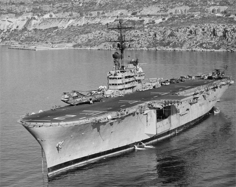 USS Iwo Jima (LPH-2) wwwnavsourceorgarchives101110110251jpg