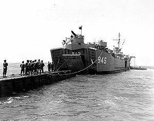 USS Jefferson County (LST-845) httpsuploadwikimediaorgwikipediacommonsthu