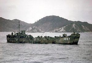 USS League Island (AG-149) httpsuploadwikimediaorgwikipediacommonsthu
