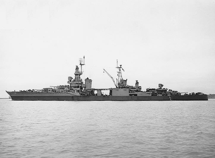 USS Louisville (CA-28) FileUSS Louisville CA28 in April 1945jpg Wikimedia Commons