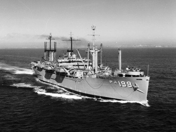 USS Magoffin (APA-199) wwwnavsourceorgarchives1003100319909jpg