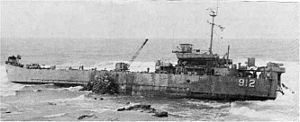 USS Mahnomen County (LST-912) httpsuploadwikimediaorgwikipediacommonsthu