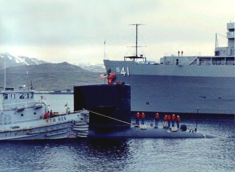 USS McKee (AS-41) Submarine Tender Photo Index AS