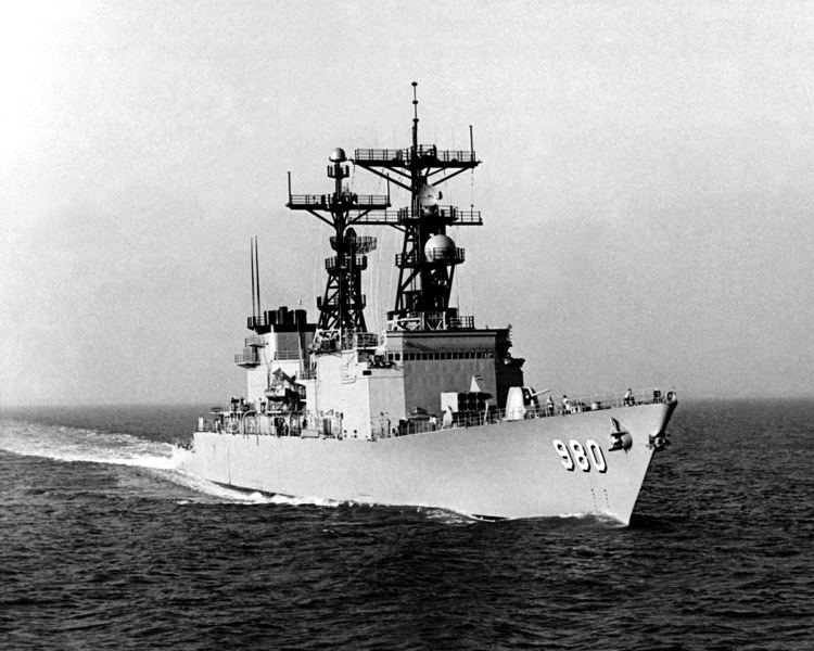 USS Moosbrugger FileUSS Moosbrugger DD980 aerial stbd bow viewjpg Wikimedia