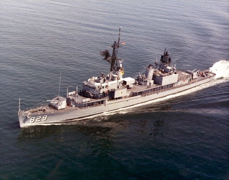 USS Myles C. Fox (DD-829) httpsuploadwikimediaorgwikipediacommons22