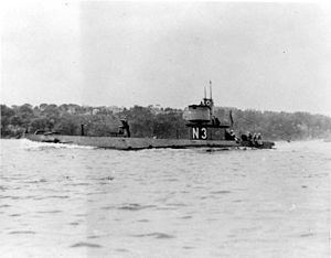 USS N-3 (SS-55) httpsuploadwikimediaorgwikipediacommonsthu