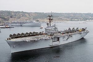 USS New Orleans (LPH-11) httpsuploadwikimediaorgwikipediacommonsthu