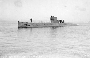 USS O-5 (SS-66) httpsuploadwikimediaorgwikipediacommonsthu