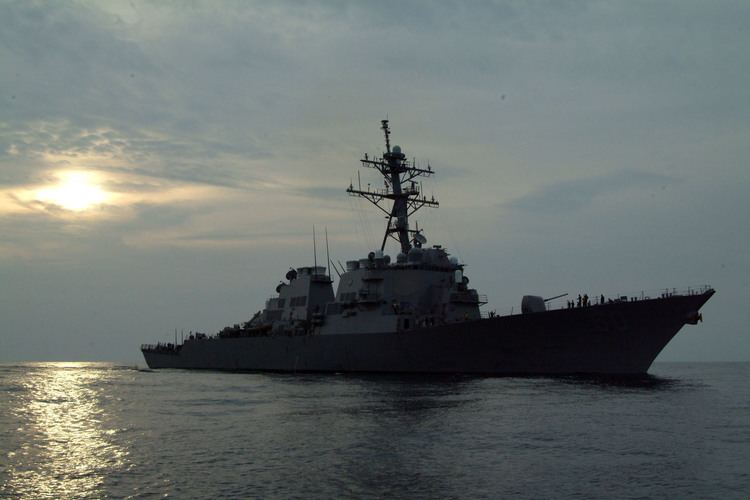 USS Paul Hamilton (DDG-60) FileUS Navy 050814N4772B291 The guided missile destroyer USS