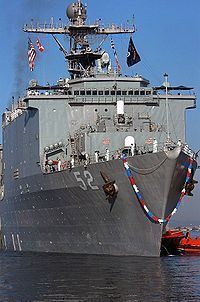 USS Pearl Harbor (LSD-52) httpsuploadwikimediaorgwikipediacommonsthu