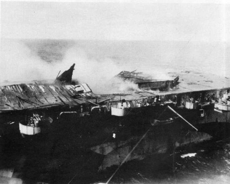 USS Princeton (CVL-23) USS PRINCETON CVL23 Loss in Action Off Luzon 24 October 1944