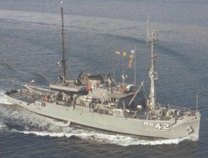 USS Reclaimer (ARS-42) httpsuploadwikimediaorgwikipediacommonsthu