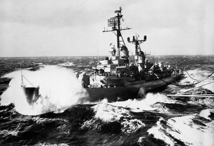 USS Richard S. Edwards FileUSS Richard S Edwards DD950 in heavy seas c1960jpg