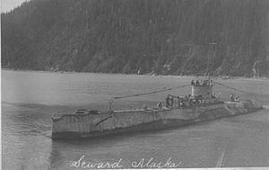 USS S-32 (SS-137) httpsuploadwikimediaorgwikipediacommonsthu