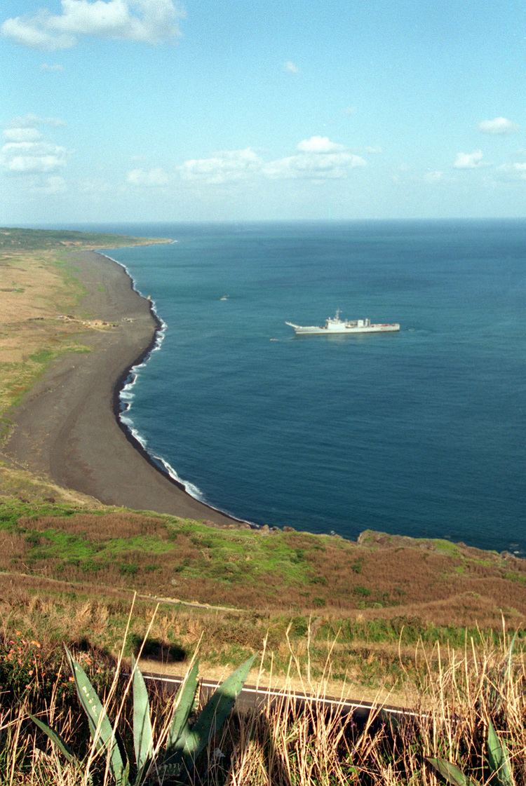 USS San Bernardino (LST-1189) FileUSS San Bernardino LST1189 approaching Iwo Jima in 1995JPEG