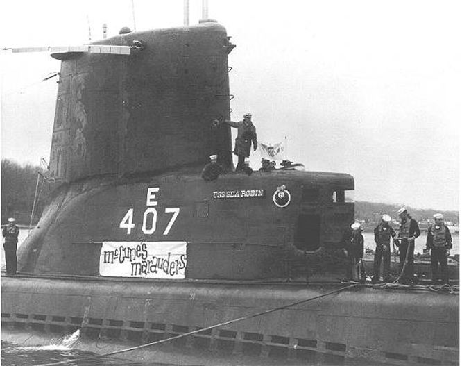 USS Sea Robin (SS-407) Submarine Photo Index