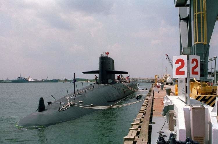 USS Simon Bolivar (SSBN-641) Submarine Photo Index