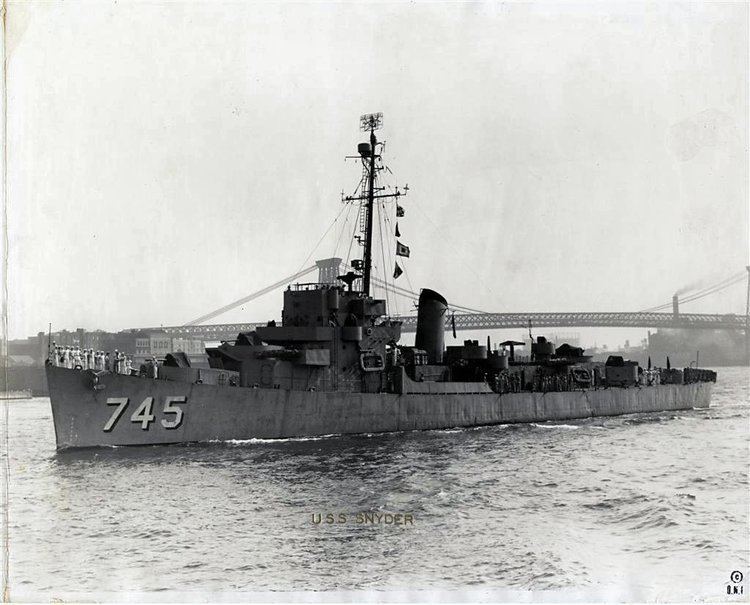 USS Snyder (DE-745) wwwnavsourceorgarchives06images7450674504jpg