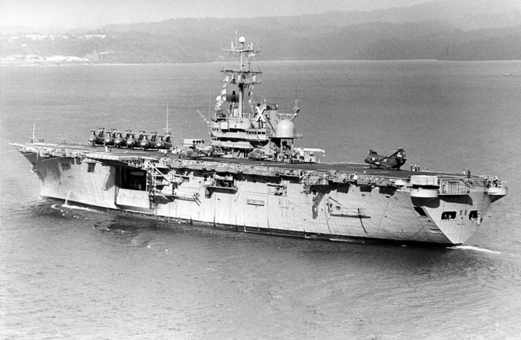 USS Tripoli (LPH-10) FileUSS Tripoli LPH10 entering Subic Bay in 1973jpg Wikimedia