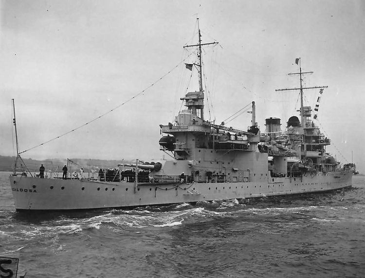 USS Tuscaloosa (CA-37) heavy cruiser USS Tuscaloosa CA37 stern 1939 World War Photos