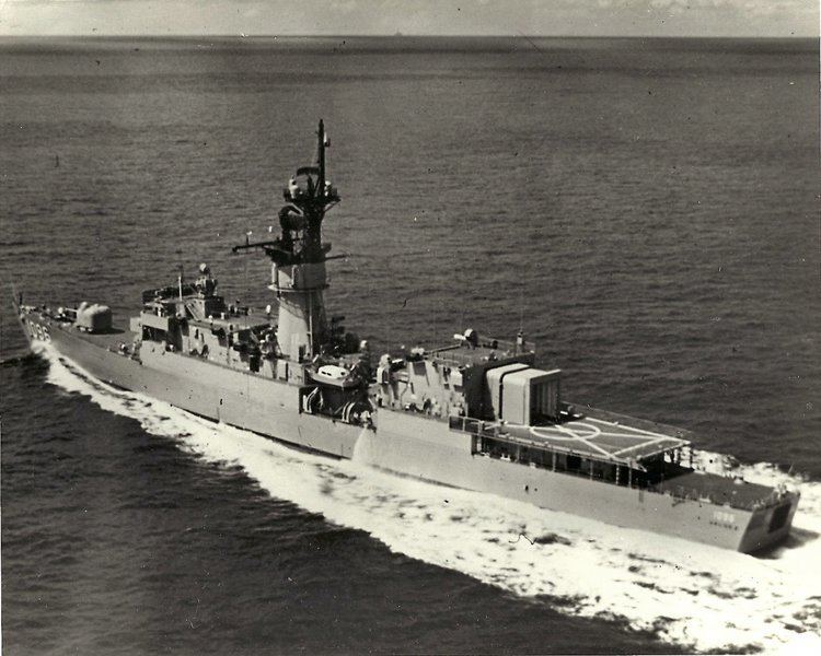 Destroyer escort weighs anchor for albany return